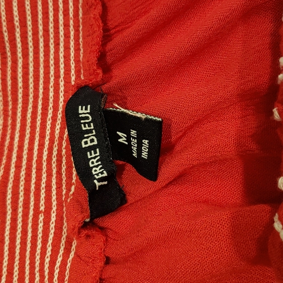 Red Terre Bleue embroidered top in a medium - Picture 5 of 6